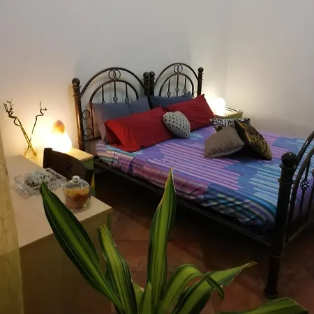 Guglielmo Room's Bed & Breakfast 4*