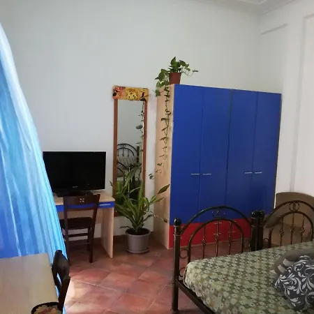 Guglielmo Room's 2* Catania