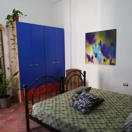 Guglielmo Room's 2* Catania