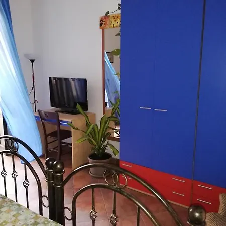 Guglielmo Room's Bed & Breakfast
